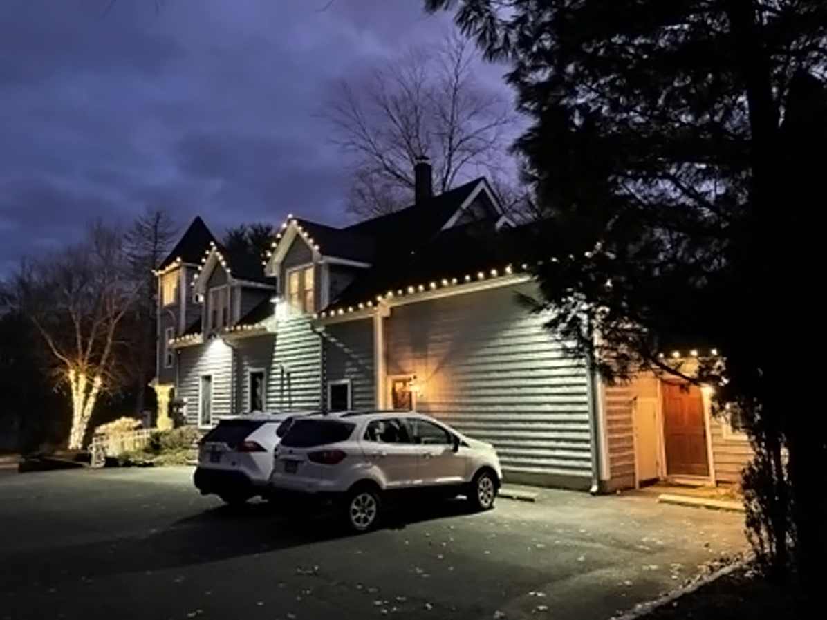 Residential Christmas Light Installation in Bergen and Rockland Counties